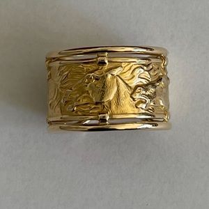 COPY - Carrera y Carrera 18k ring